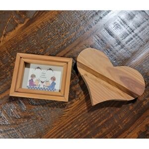 Vintage 80's Wooden Heart Cut Out Stand "Glad We're Friends!" Wooden Glass Frame